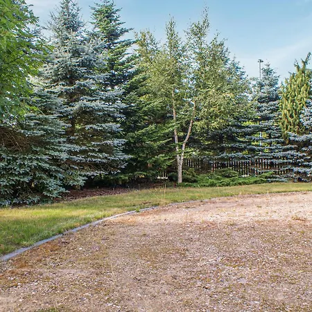 Сasa de vacaciones 3 Bedroom Amazing In Grzybowo (West Pomeranian)