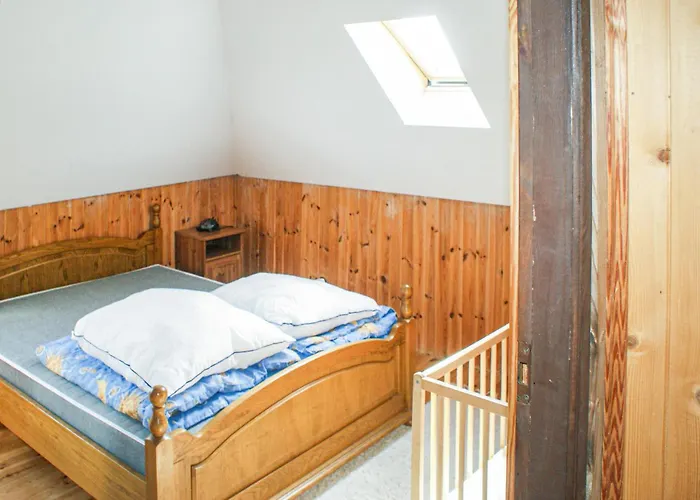 別荘 3 Bedroom Amazing In グジボボ