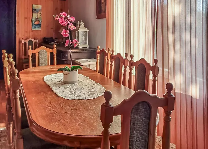 3 Bedroom Amazing In グジボボ